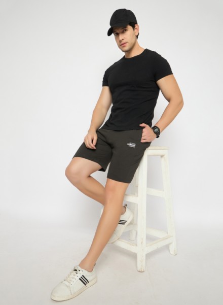 Men Olive Solid Regular Fit Shorts